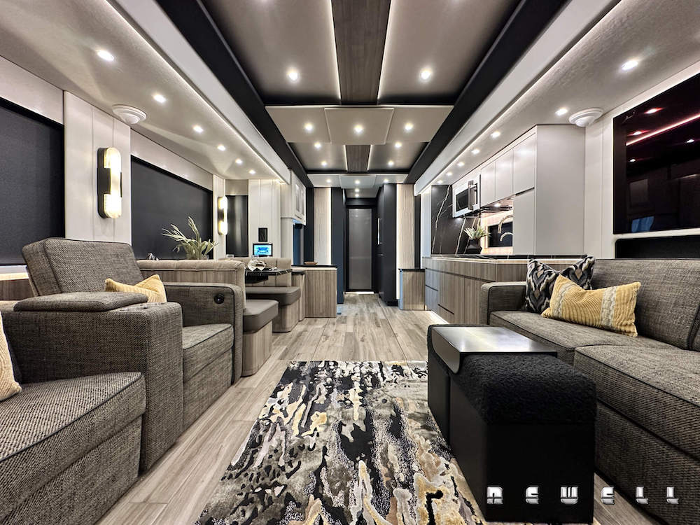 2025 Prevost Newell For Sale