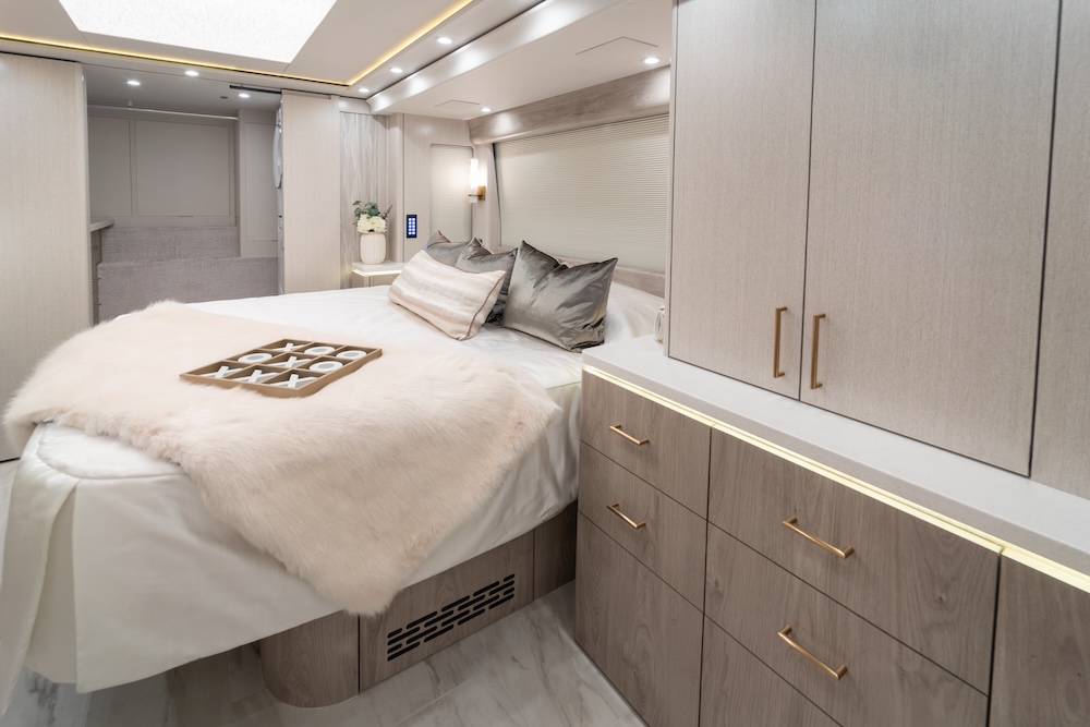 2025 Prevost  Marathon X3 For Sale