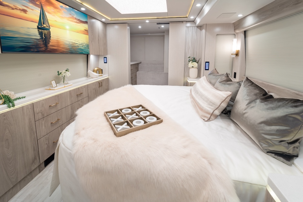 2025 Prevost  Marathon X3 For Sale