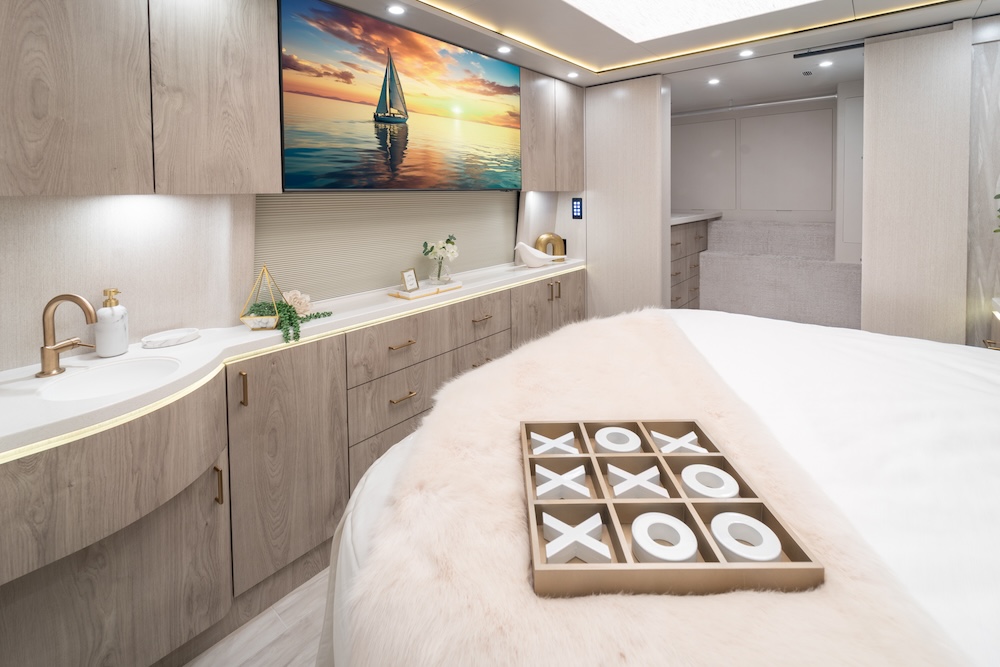 2025 Prevost  Marathon X3 For Sale
