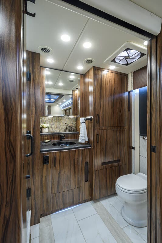 Bus-Stuff.com Class A Rv For Sale