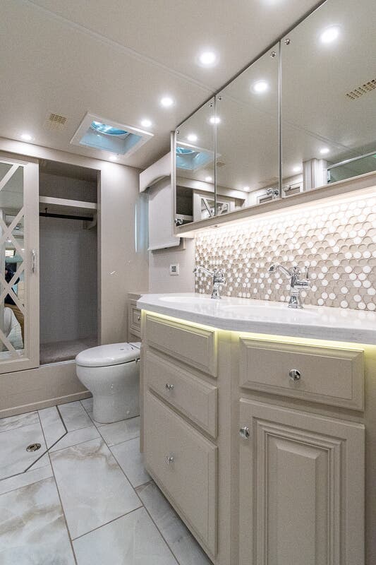 Bus-Stuff.com Class A Rv For Sale
