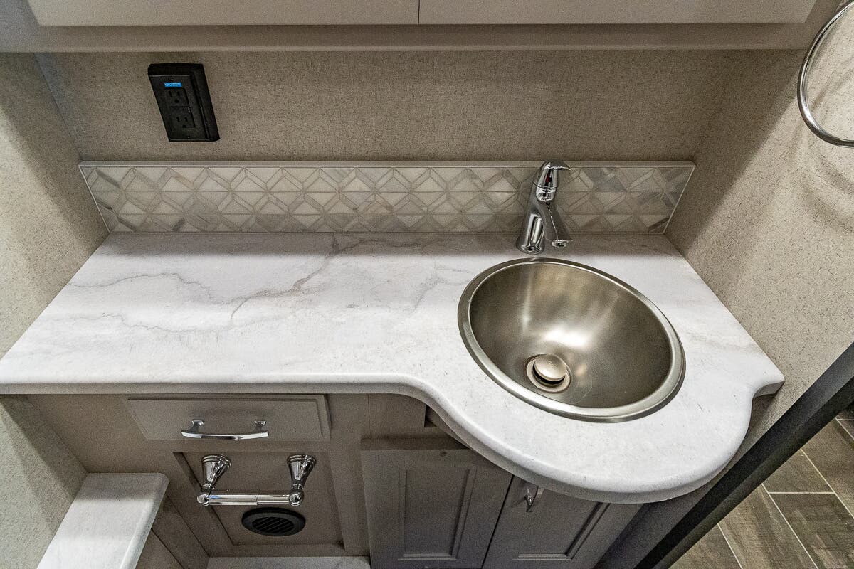 Bus-Stuff.com Class A Rv For Sale