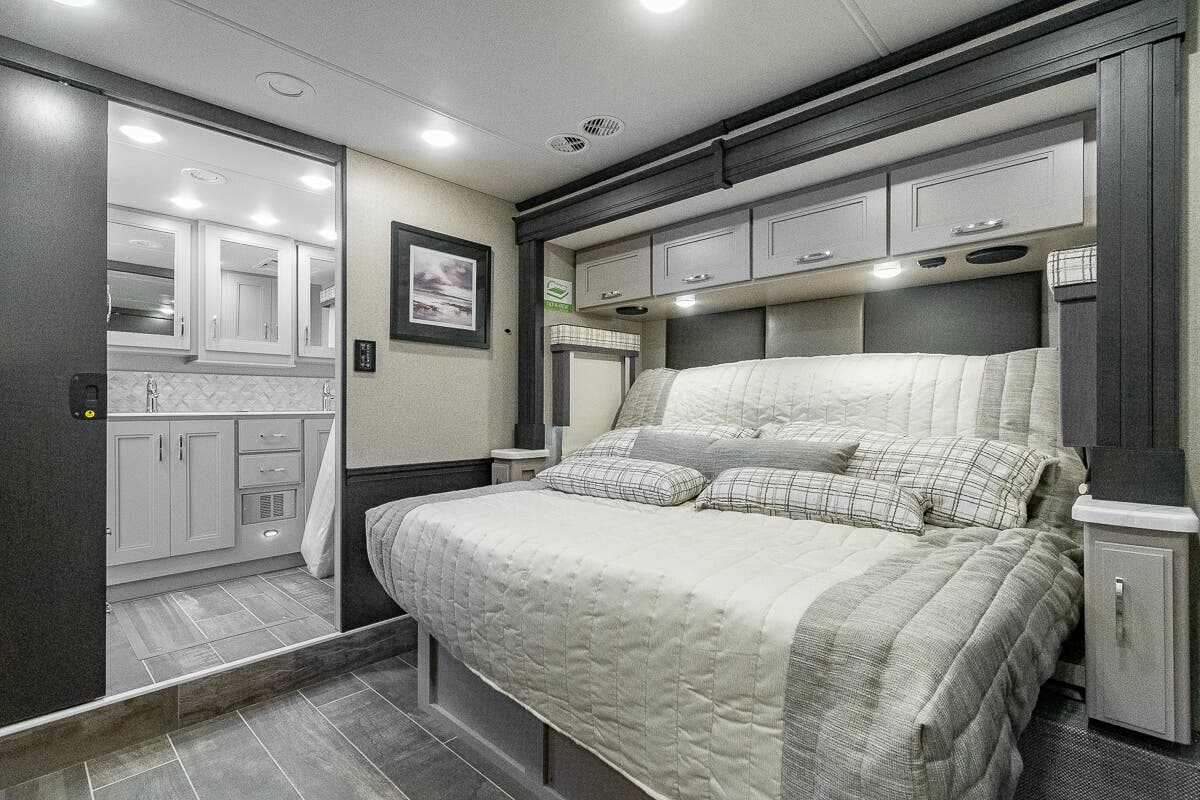 Bus-Stuff.com Class A Rv For Sale