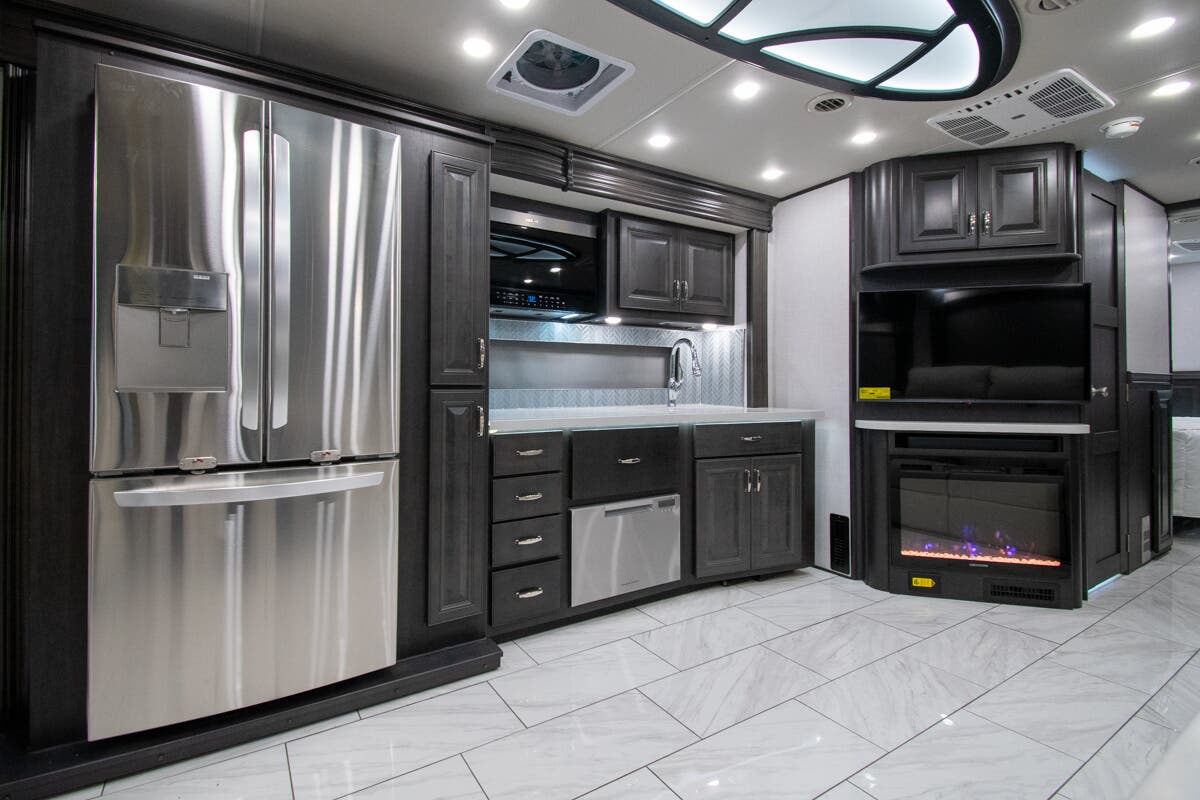 Bus-Stuff.com Class A Rv For Sale