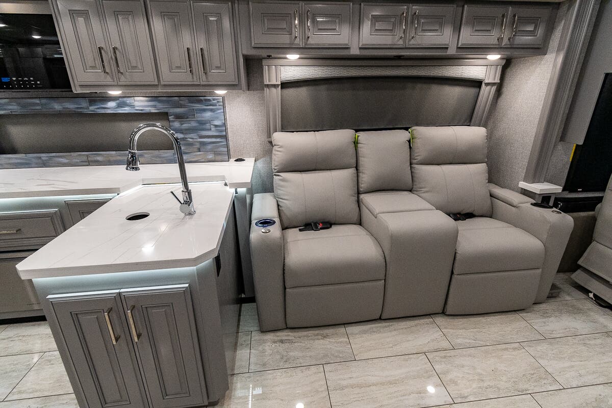 Bus-Stuff.com Class A Rv For Sale