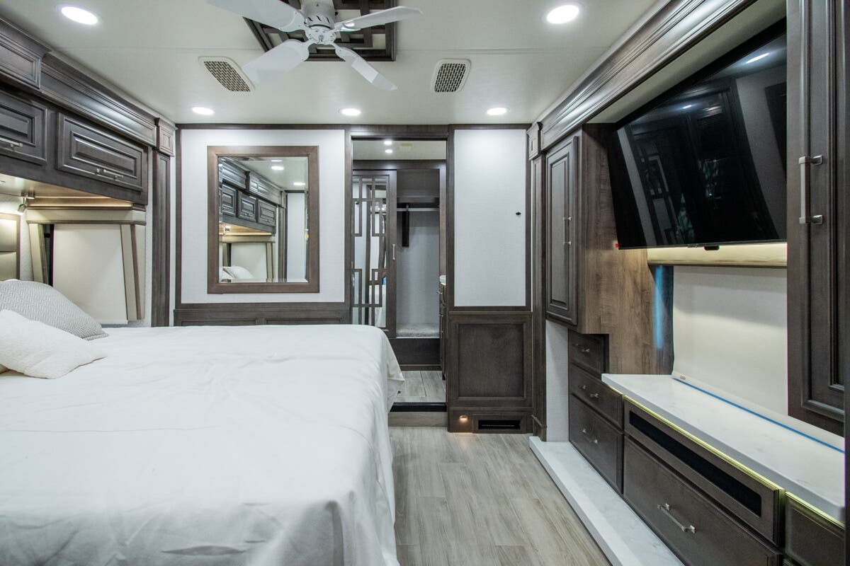 Bus-Stuff.com Class A Rv For Sale