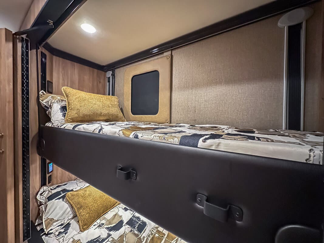 Bus-Stuff.com Class A Rv For Sale