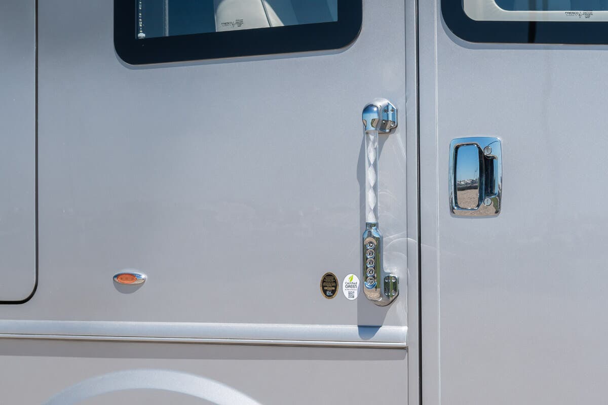 Bus-Stuff.com Class A Rv For Sale