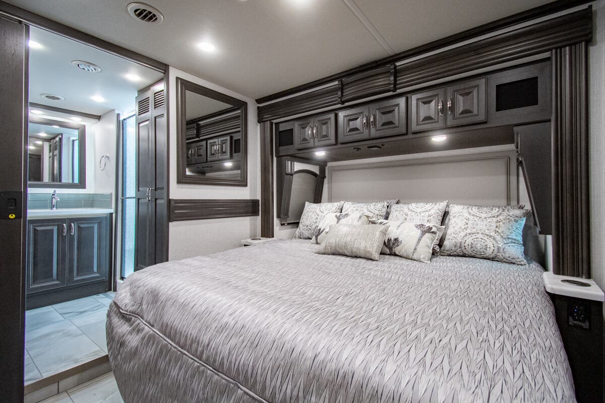 Bus-Stuff.com Class A Rv For Sale