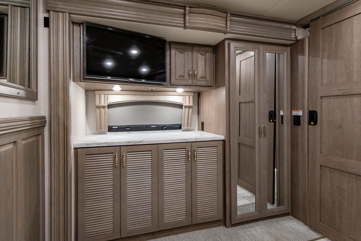 Bus-Stuff.com Class A Rv For Sale