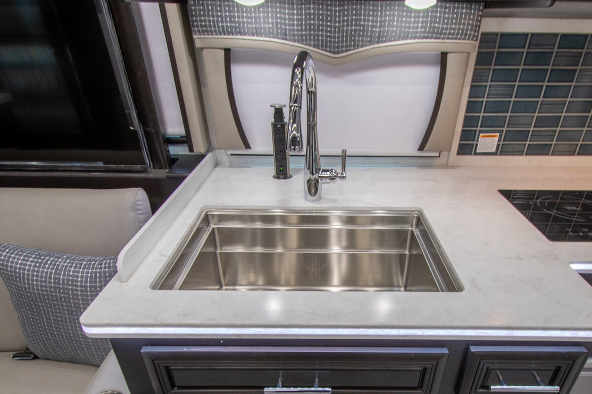 Bus-Stuff.com Class A Rv For Sale