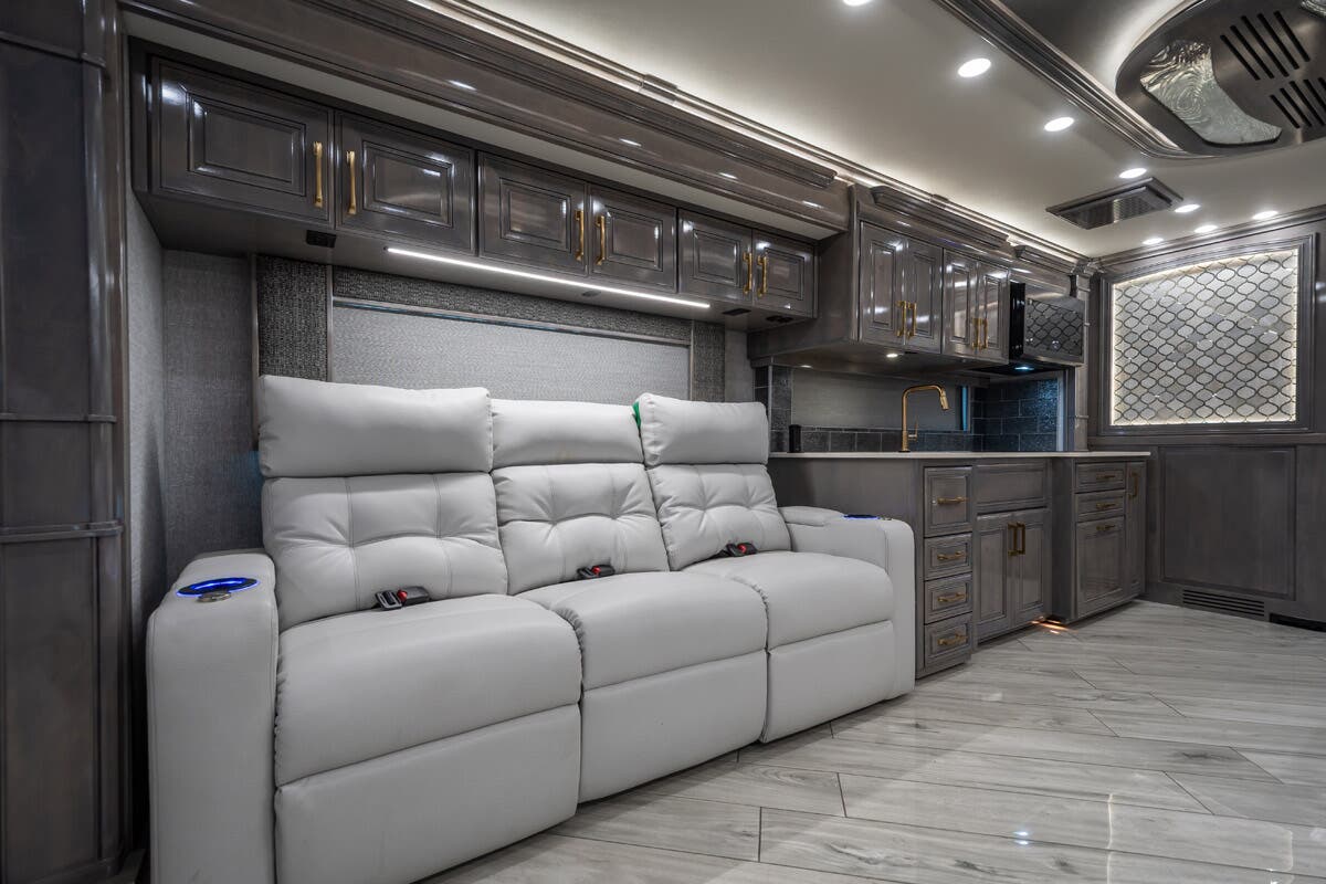 Bus-Stuff.com Class A Rv For Sale
