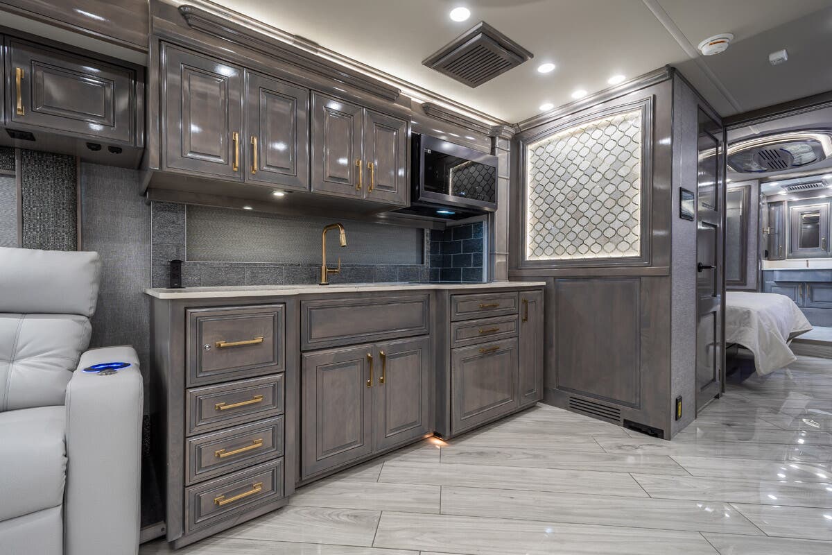 Bus-Stuff.com Class A Rv For Sale