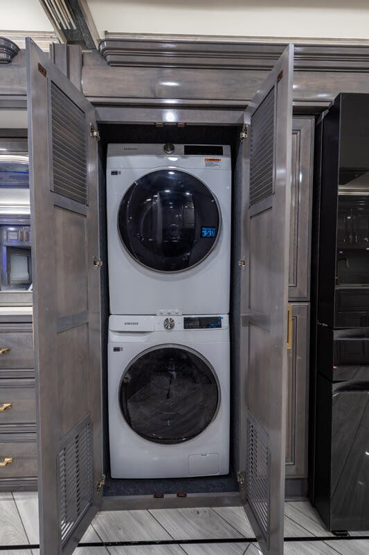 Bus-Stuff.com Class A Rv For Sale