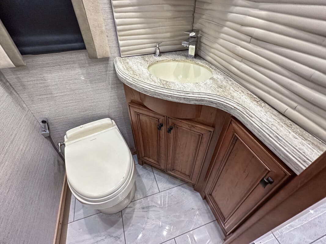 Bus-Stuff.com Class A Rv For Sale