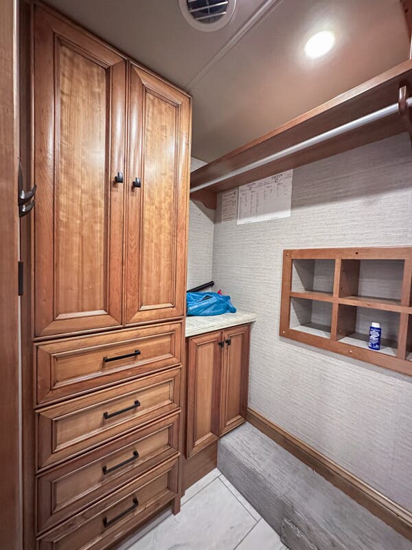 Bus-Stuff.com Class A Rv For Sale