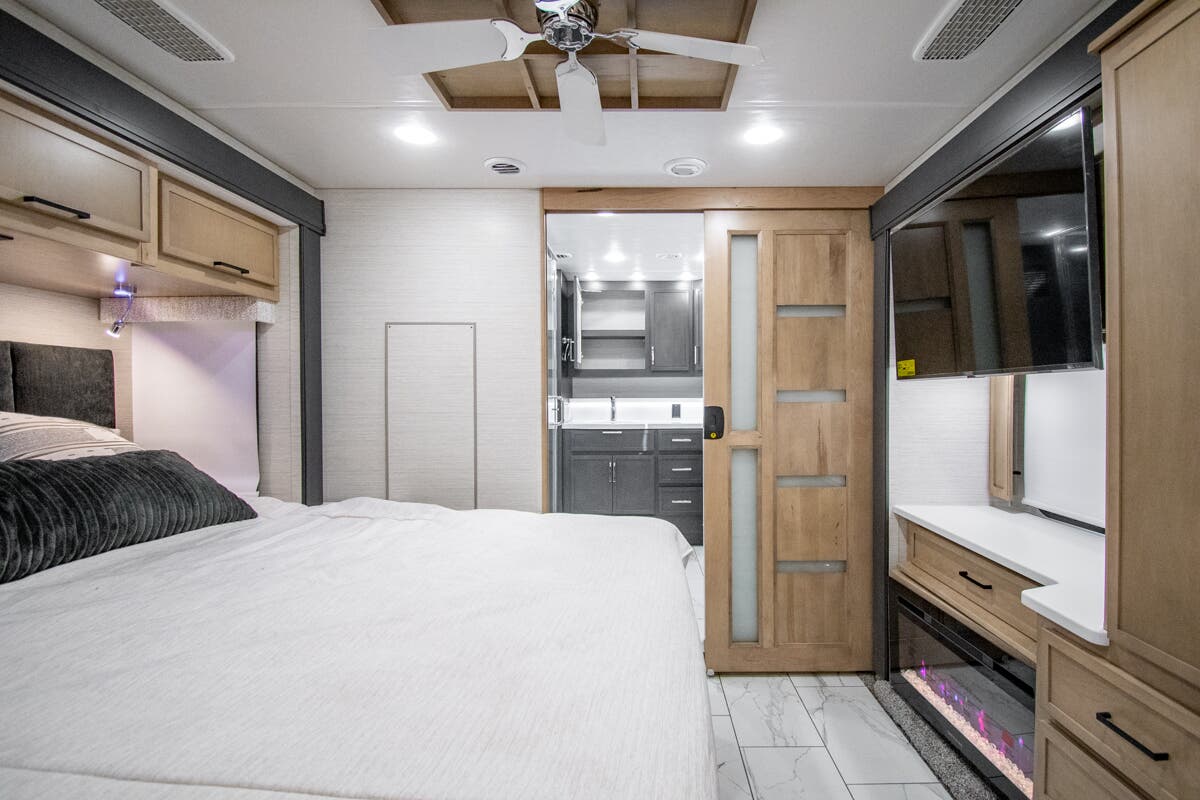 Bus-Stuff.com Class A Rv For Sale