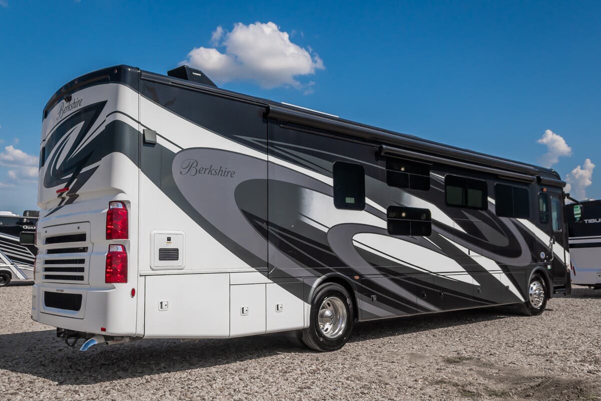 Bus-Stuff.com Class A Rv For Sale