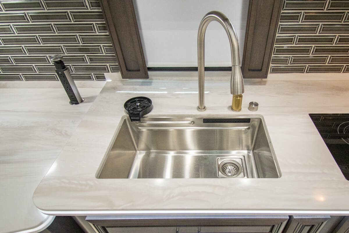 Bus-Stuff.com Class A Rv For Sale