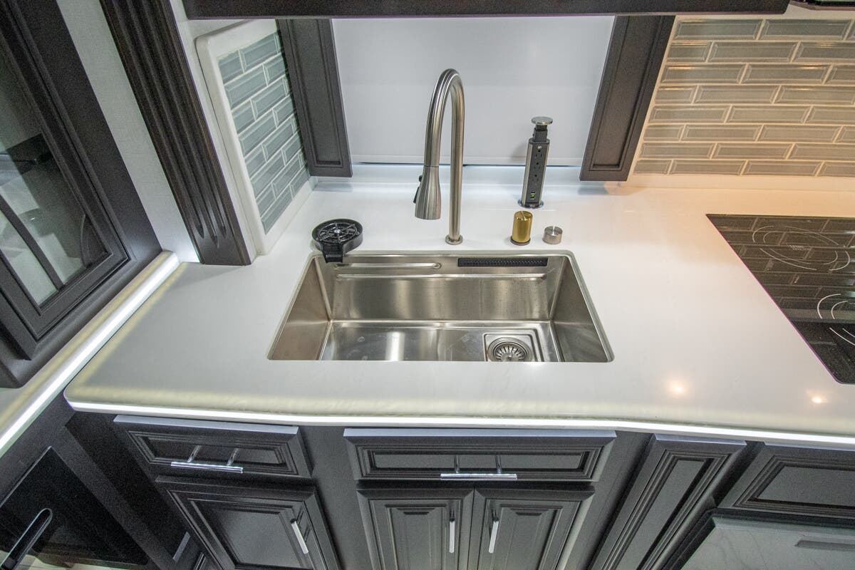 Bus-Stuff.com Class A Rv For Sale