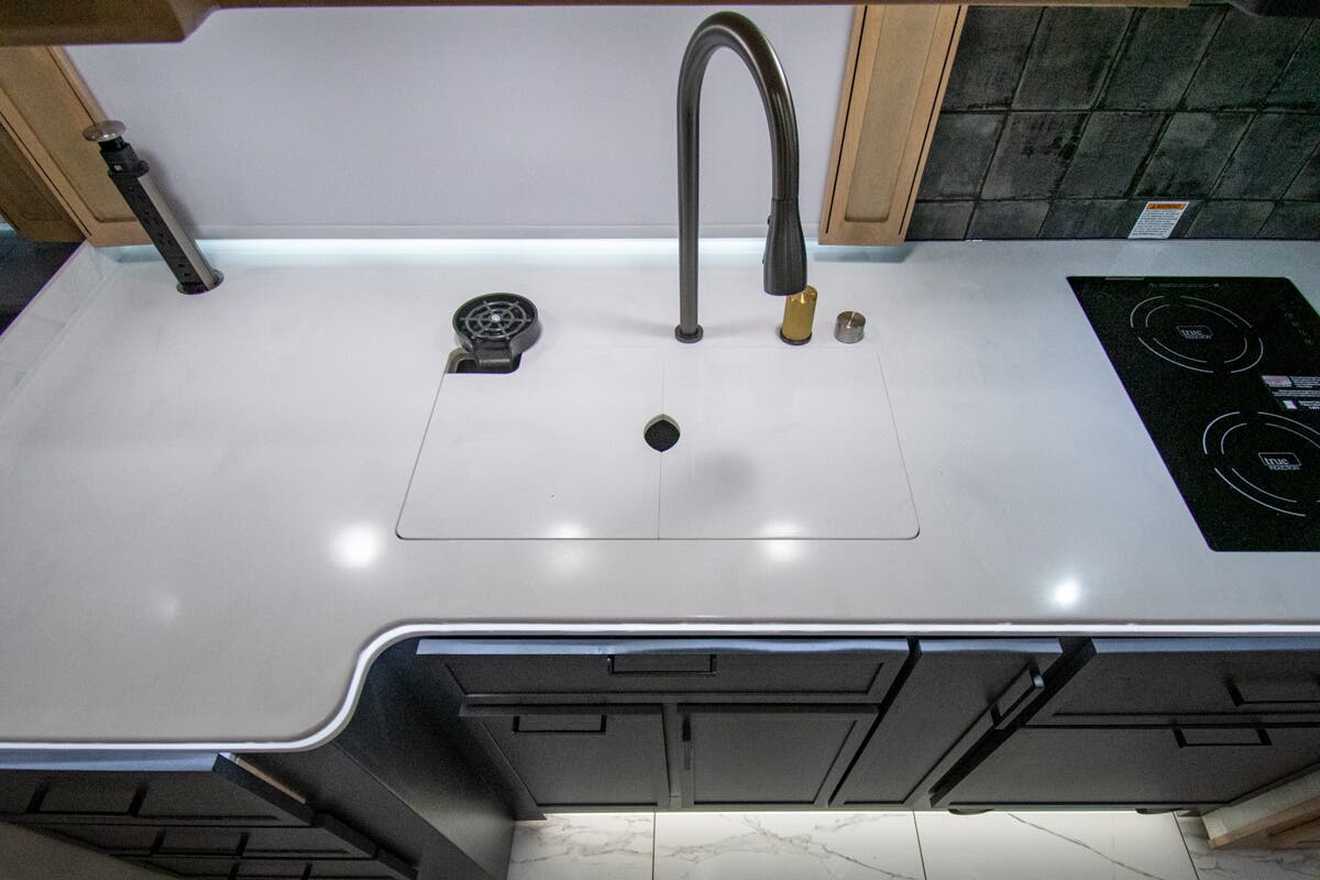 Bus-Stuff.com Class A Rv For Sale