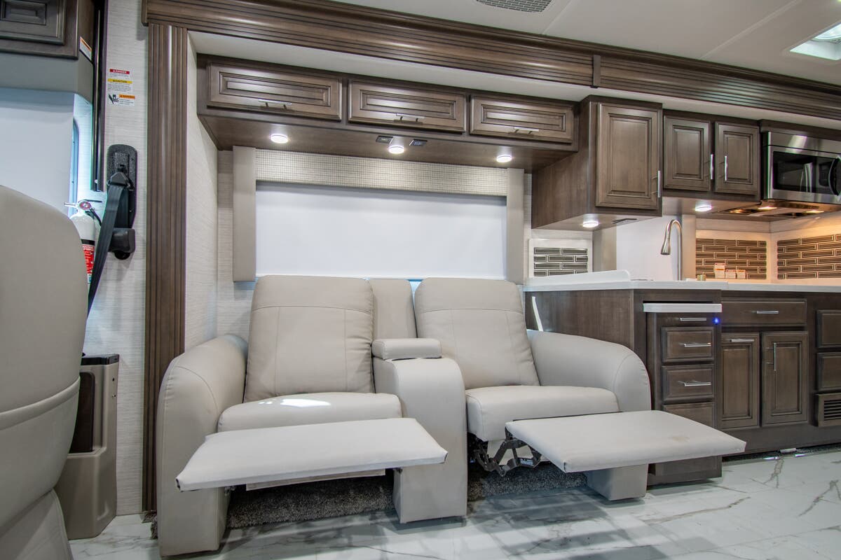 Bus-Stuff.com Class A Rv For Sale