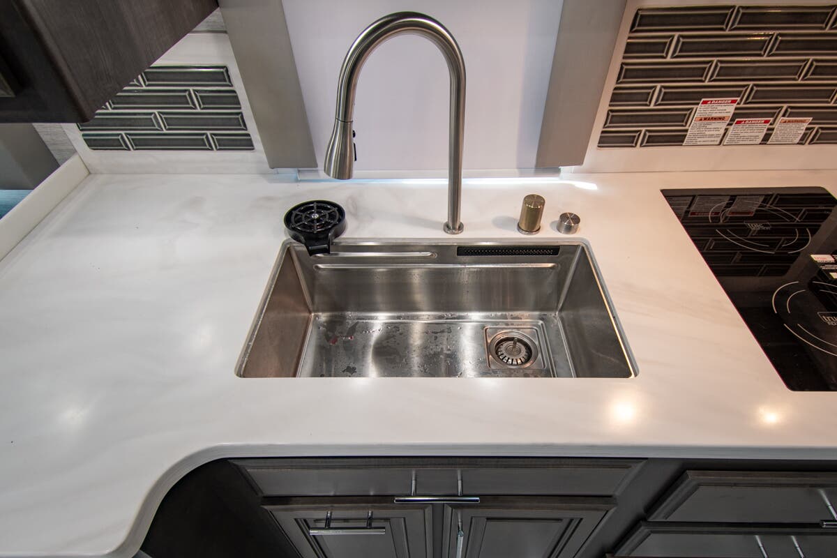 Bus-Stuff.com Class A Rv For Sale