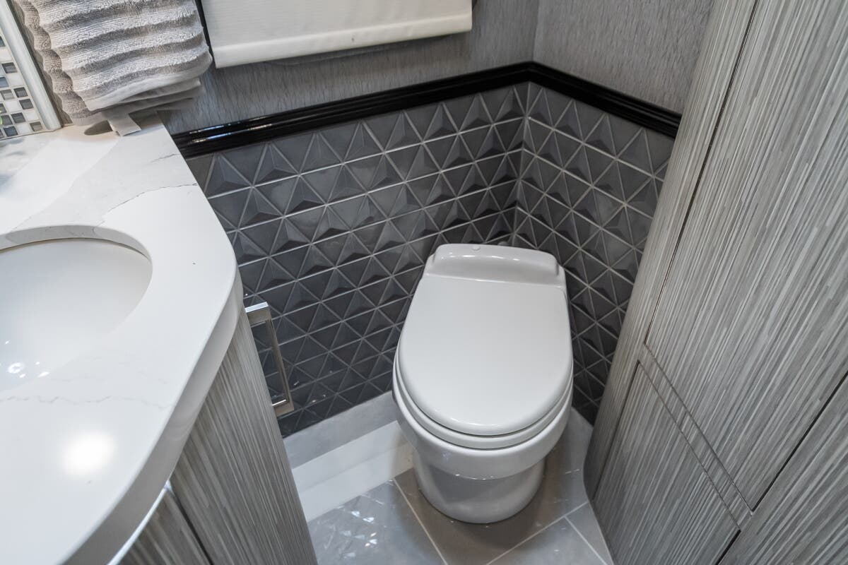 Bus-Stuff.com Class A Rv For Sale