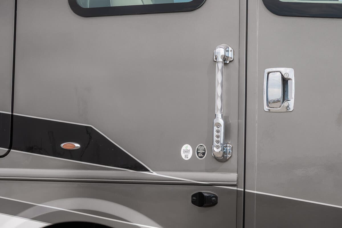 Bus-Stuff.com Class A Rv For Sale