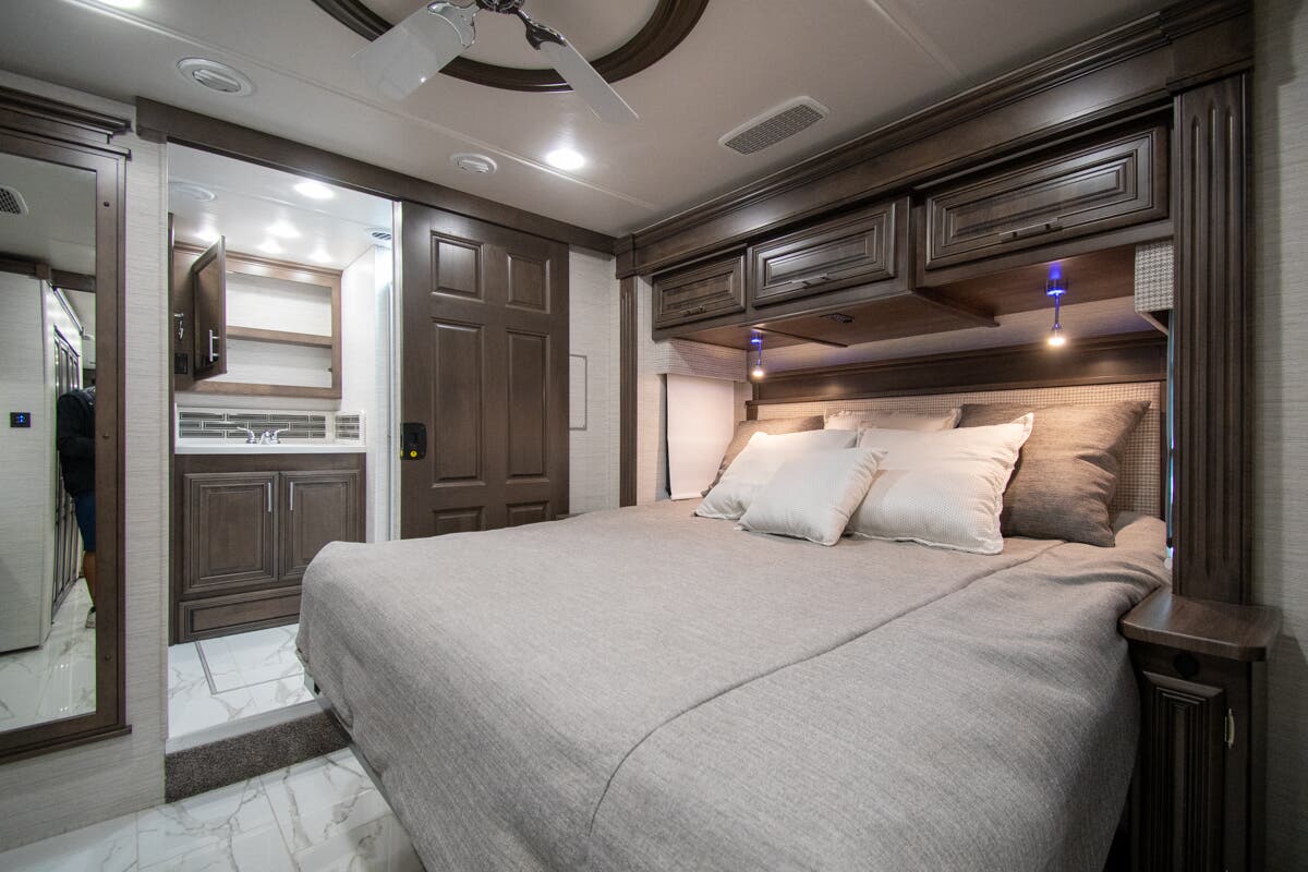 Bus-Stuff.com Class A Rv For Sale