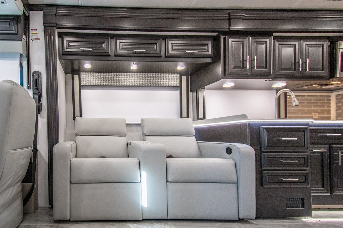 Bus-Stuff.com Class A Rv For Sale