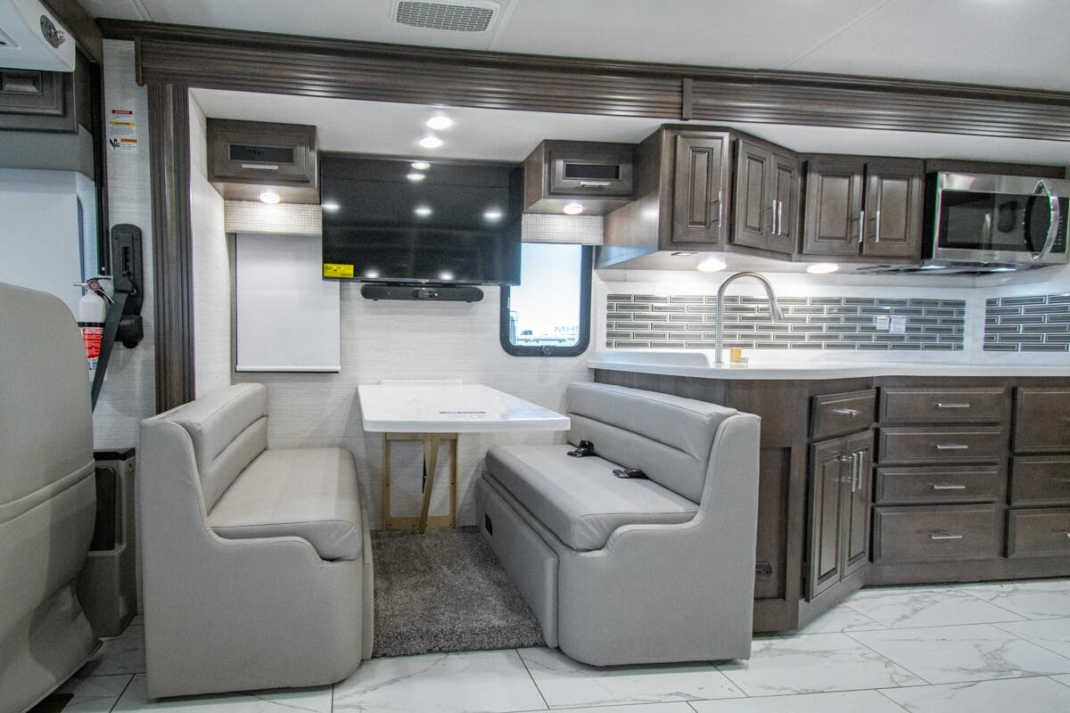 Bus-Stuff.com Class A Rv For Sale