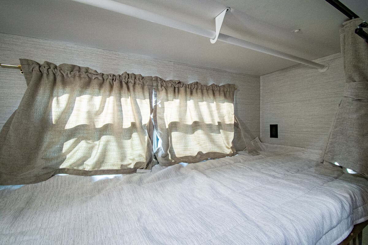 Bus-Stuff.com Class A Rv For Sale