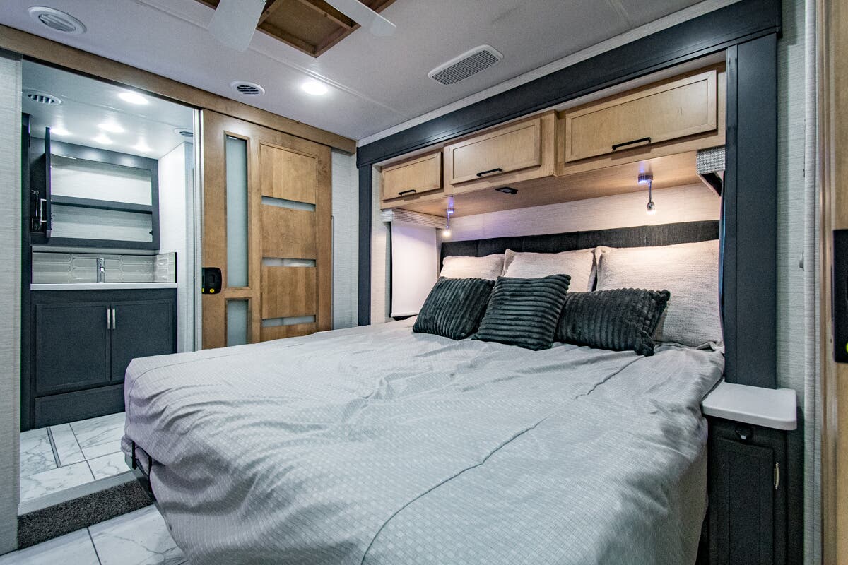 Bus-Stuff.com Class A Rv For Sale