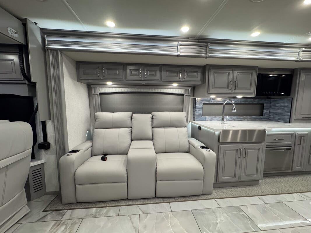 Bus-Stuff.com Class A Rv For Sale