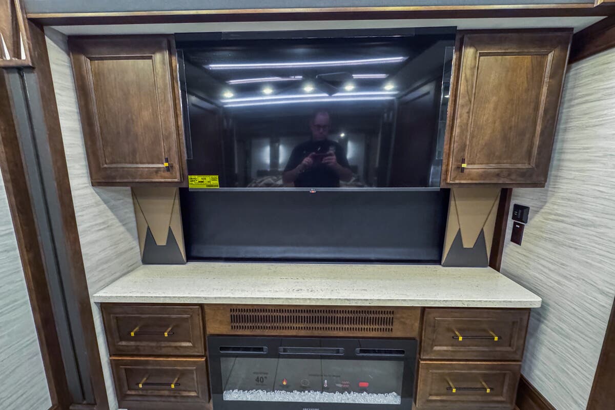 Bus-Stuff.com Class A Rv For Sale