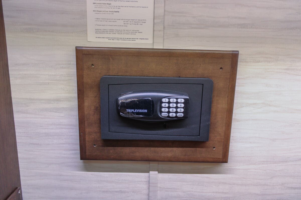 Bus-Stuff.com Class A Rv For Sale