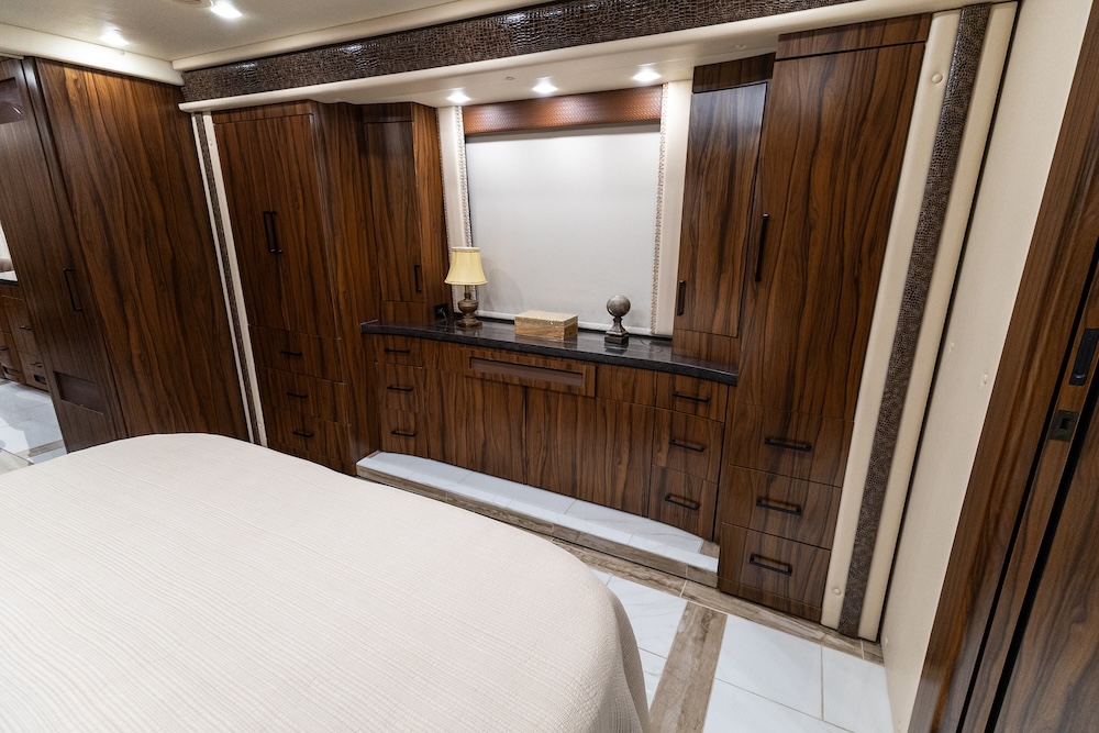 2023 Foretravel For Sale