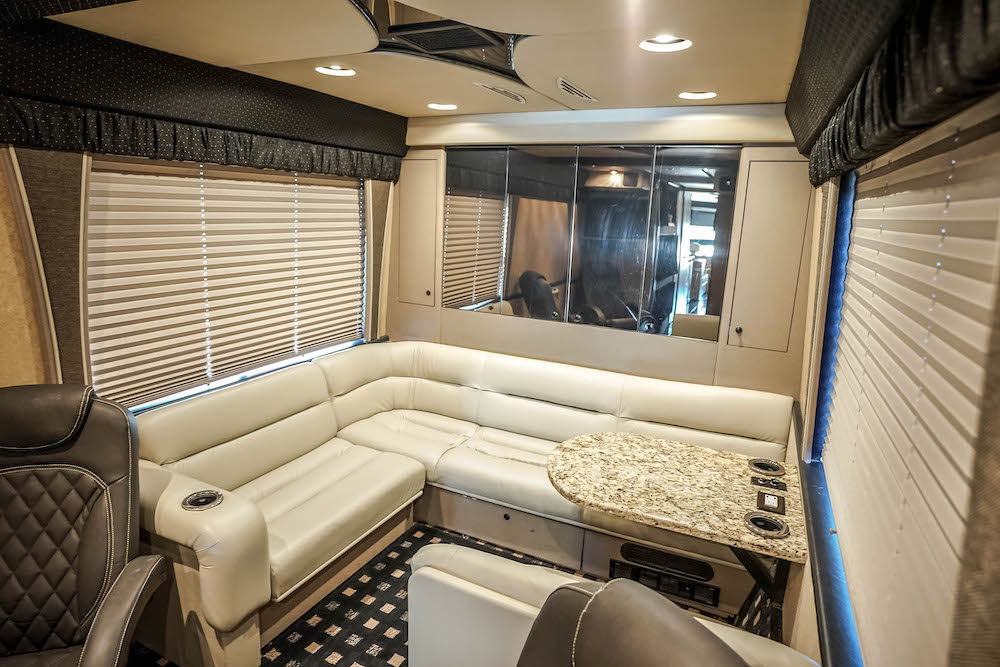 2003 MCI For Sale