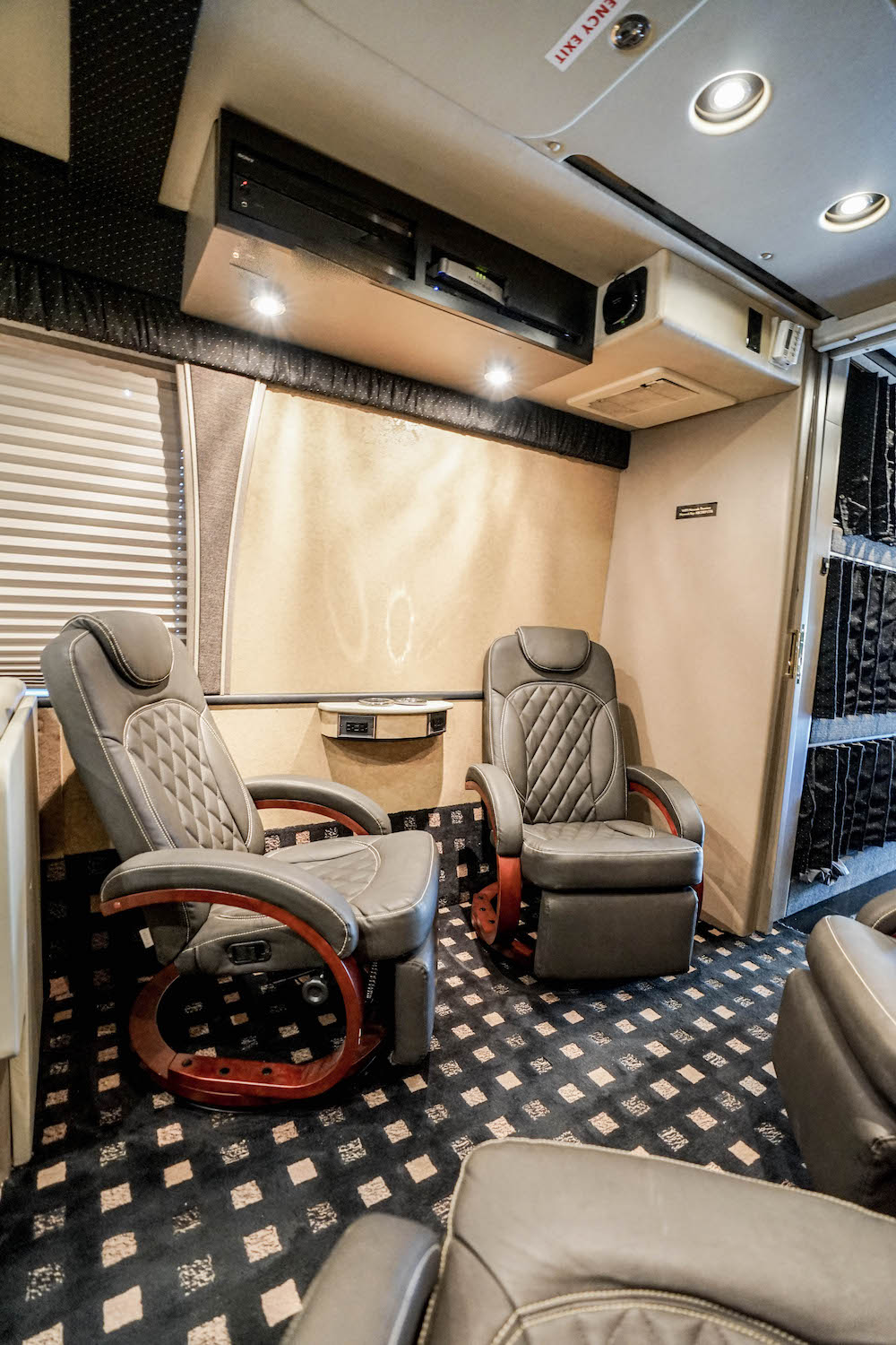 2003 MCI For Sale