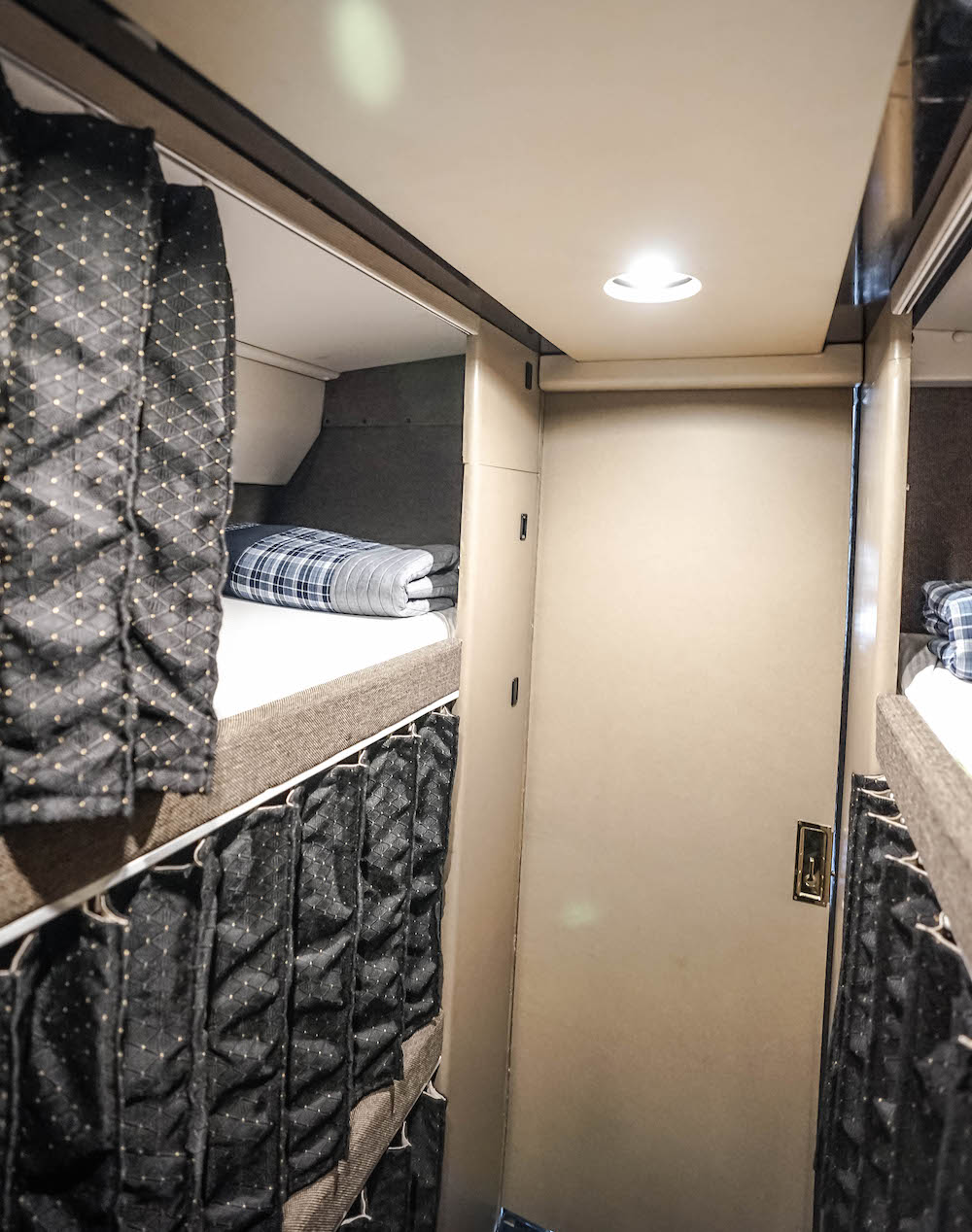 2003 MCI For Sale