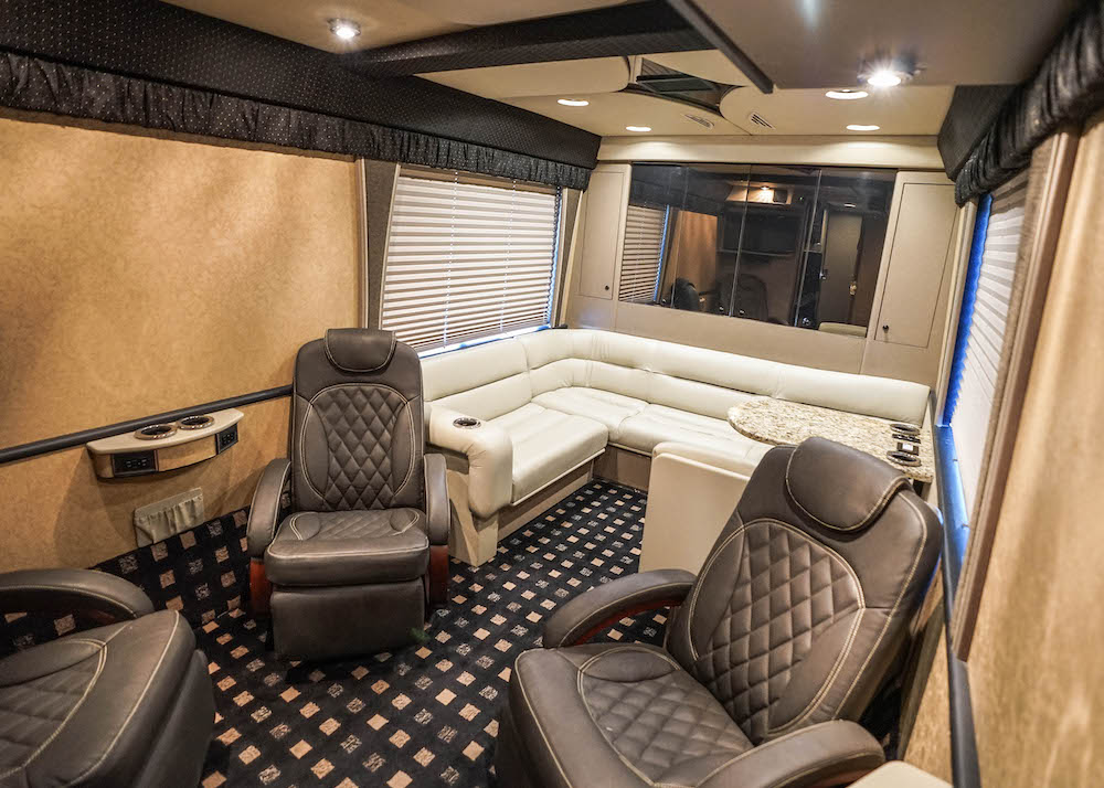 2003 MCI For Sale
