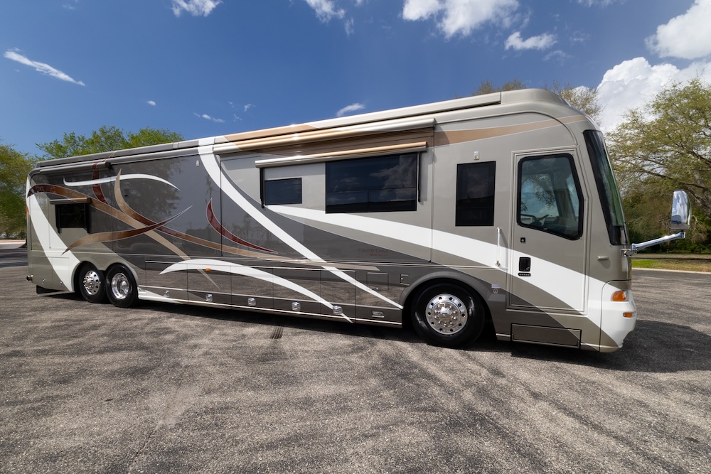 2007 Country CoachFor Sale