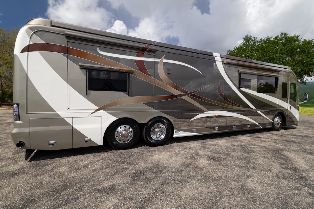 2007 Country CoachFor Sale