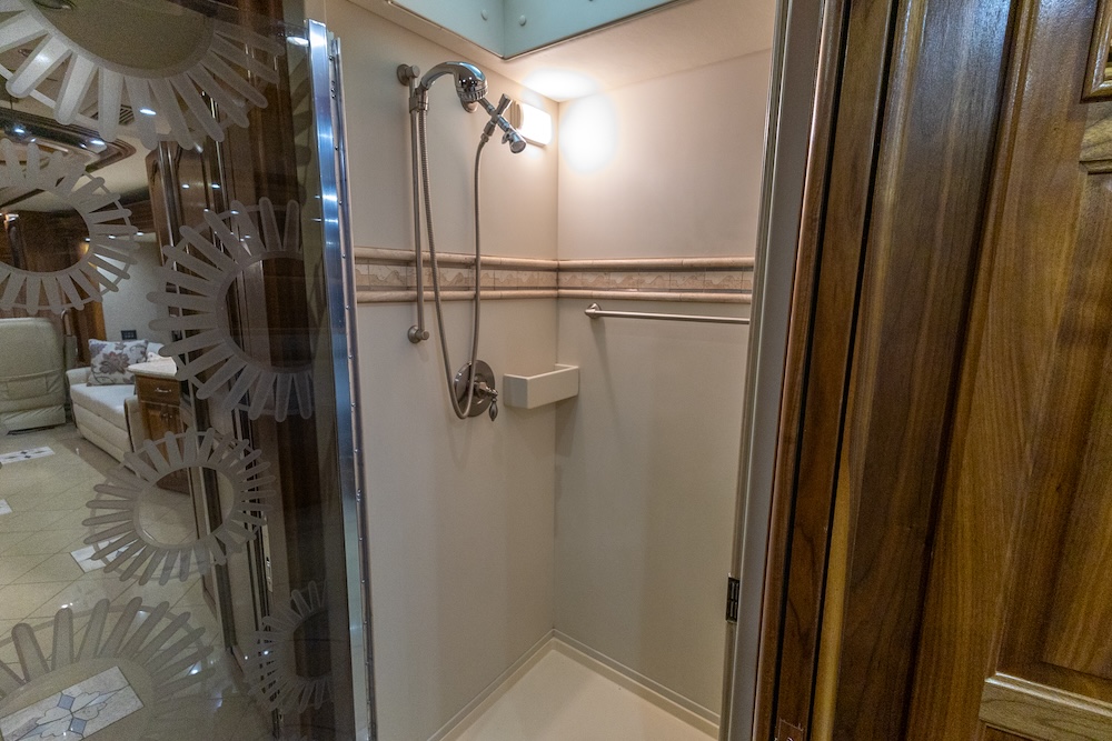 2007 Country CoachFor Sale