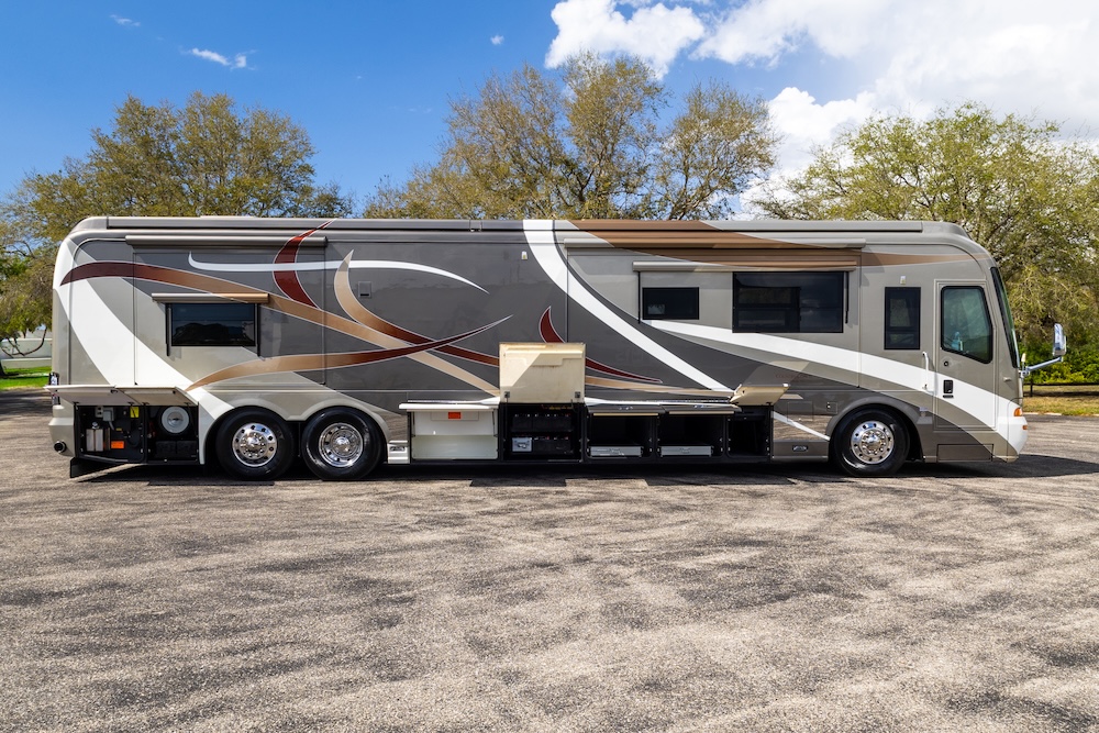 2007 Country CoachFor Sale
