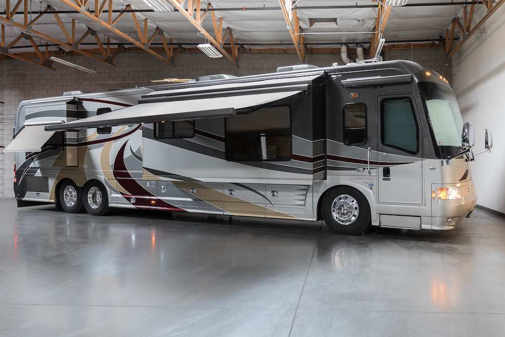 2008 Country Coach Intrigue 530Quad Slide