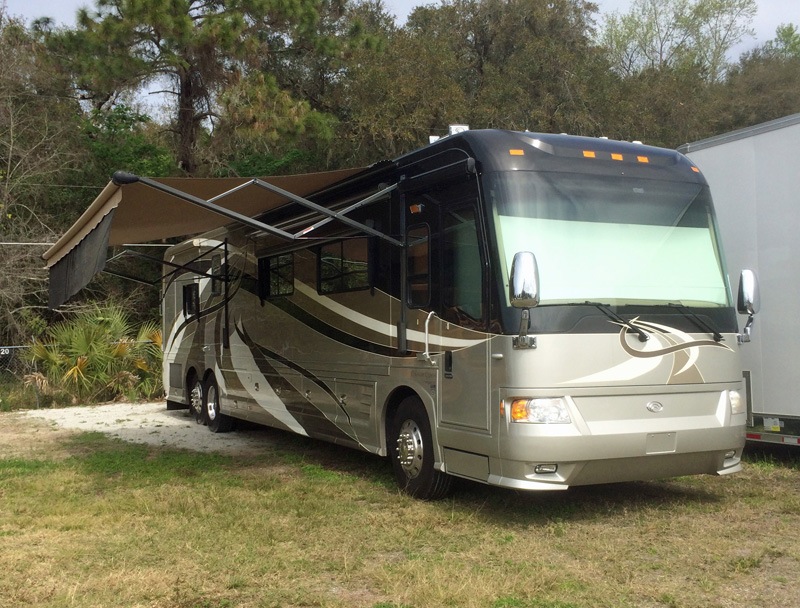 2008 Country Coach Intrigue 45' Quad Slide 2008 Country Coach Intrigue 45' Quad Slide