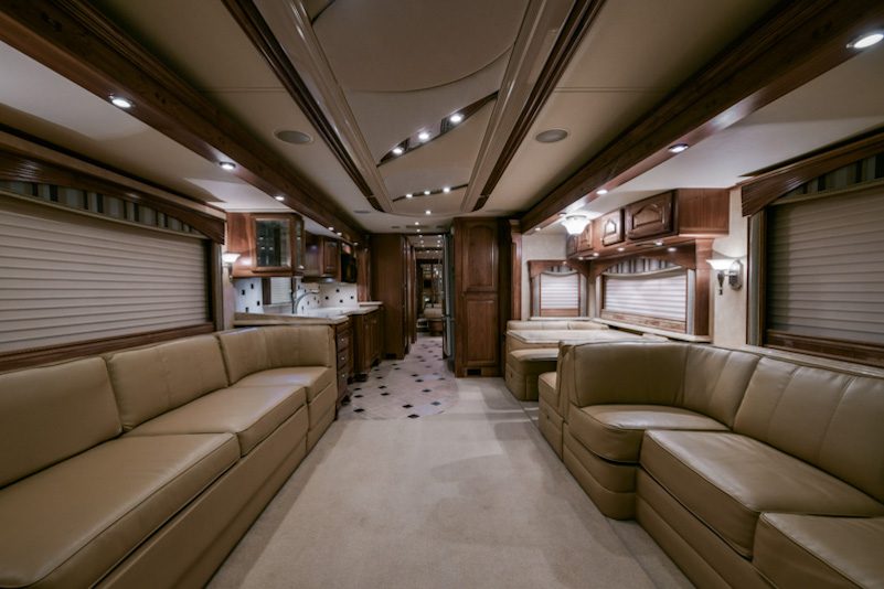2008 Country Coach Magna For Sale